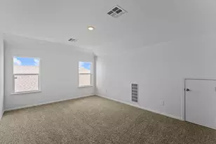 1836 Side Buster Trl, Georgetown, TX 78628 - Photo 19