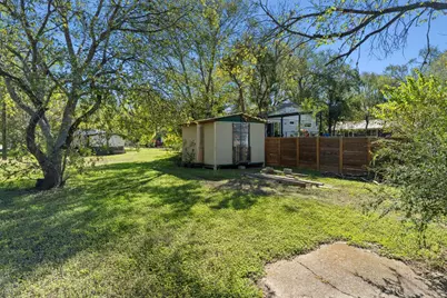 1132 Eleanor Street, Austin, TX 78721 - Photo 9