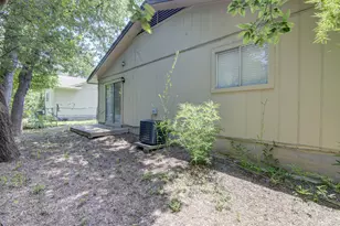 805 Sirocco Dr, Austin, TX 78745 - Photo 17
