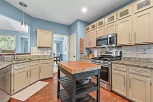 12047 Lincolnshire Dr, Austin, TX 78758 - Photo 9