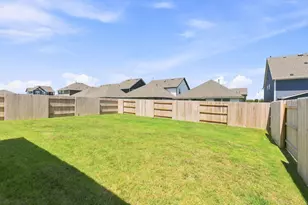 304 Daniels Dusty Trl, Georgetown, TX 78626 - Photo 27