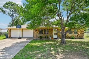 115 Mountain View Dr, Burnet, TX 78611 - Photo 1