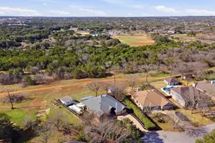 7719 Kiva Dr, Austin, TX 78749 - Photo 37