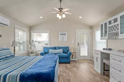 250-300 Park Avenue Avenue, Staples, TX 78670 - Photo 23