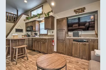 250-300 Park Avenue Avenue, Staples, TX 78670 - Photo 27