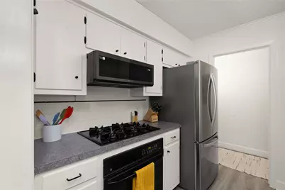 8800 Parkfield Drive, Austin, TX 78758 - Photo 15