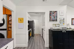 8800 Parkfield Dr, Austin, TX 78758 - Photo 13