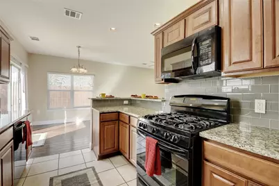 6011 Fairway Street #2B, Austin, TX 78741 - Photo 11