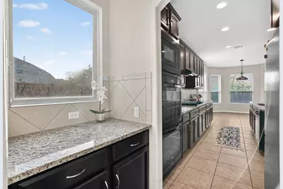 401 Daniel Crossing, Liberty Hill, TX 78642 - Photo 5