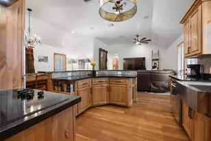 8 Deer Ridge Rd, Wimberley, TX 78676 - Photo 7
