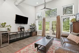18406 Roundrock Rd, Jonestown, TX 78645 - Photo 25