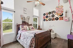 18406 Roundrock Rd, Jonestown, TX 78645 - Photo 9