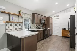 18406 Roundrock Rd, Jonestown, TX 78645 - Photo 23