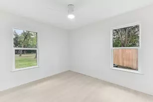 7503 Carriage Dr, Austin, TX 78752 - Photo 21