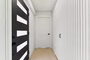 7503 Carriage Dr, Austin, TX 78752 - Photo 25