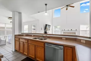 11724 Dunfries Ln, Austin, TX 78754 - Photo 15