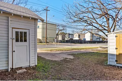 4600 Alf Avenue, Austin, TX 78721 - Photo 21