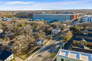 4600 Alf Ave, Austin, TX 78721 - Photo 25