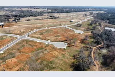 104 Sonoma Drive, Elgin, TX 78621 - Photo 3