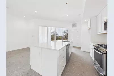 5912 Harold Court #104, Austin, TX 78721 - Photo 3