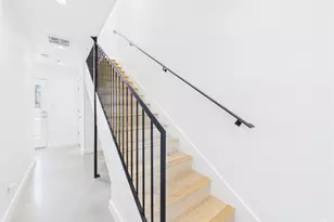 5912 Harold Ct, Austin, TX 78721 - Photo 3