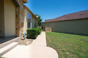 210 Rivulet Ln, Austin, TX 78738 - Photo 5