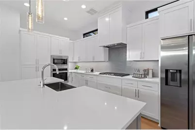 1004 Lott Avenue, Austin, TX 78721 - Photo 15