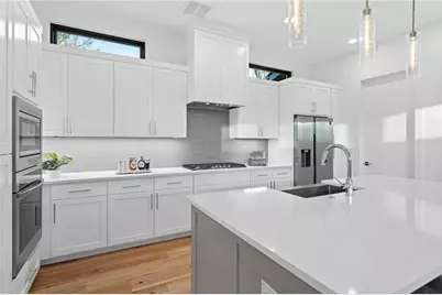 1004 Lott Avenue, Austin, TX 78721 - Photo 13