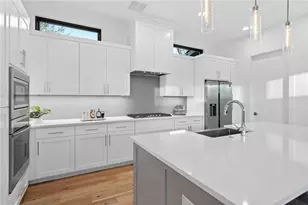 1004 Lott Ave, Austin, TX 78721 - Photo 13