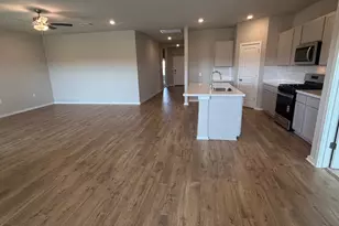 153 Ayres Horn, Cedar Creek, TX 78612 - Photo 9