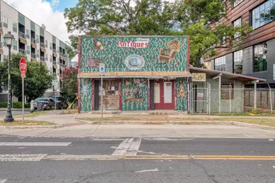 911 E 6th Street, Austin, TX 78702 - Photo 3