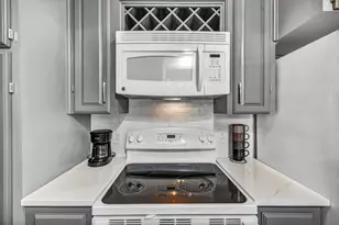 5 Tournament Way, The Hills, TX 78738 - Photo 11