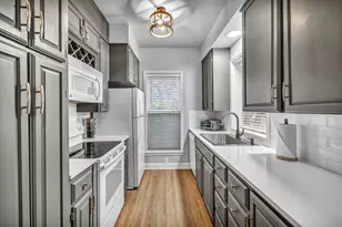 5 Tournament Way, The Hills, TX 78738 - Photo 3