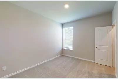 709 Sydney Boulevard, Thorndale, TX 76577 - Photo 23