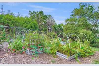 8132 Breeze Way, Jonestown, TX 78645 - Photo 9