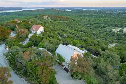 8132 Breeze Way, Jonestown, TX 78645 - Photo 25