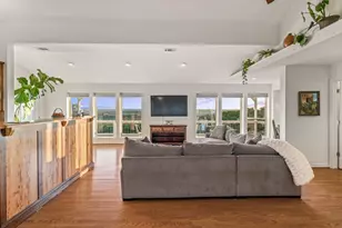 8132 Breeze Way, Jonestown, TX 78645 - Photo 13