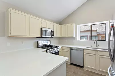 816 Clearwater Trail, Round Rock, TX 78664 - Photo 7