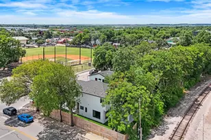 752 Pedernales St, Austin, TX 78702 - Photo 29