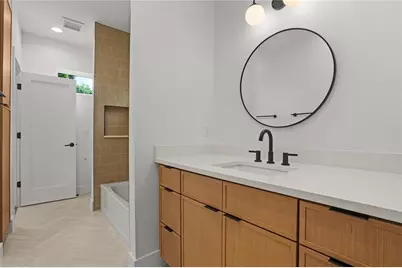 752 Pedernales Street, Austin, TX 78702 - Photo 19