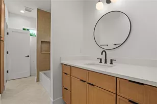 752 Pedernales St, Austin, TX 78702 - Photo 19