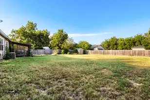604 S Donohoe St, Granger, TX 76530 - Photo 27