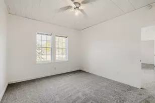 604 S Donohoe St, Granger, TX 76530 - Photo 19