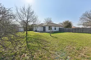 101 Bandara Woods Blvd, Elgin, TX 78621 - Photo 29