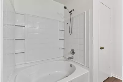 101 Bandara Woods Boulevard, Elgin, TX 78621 - Photo 27