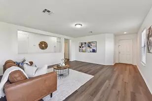 101 Bandara Woods Blvd, Elgin, TX 78621 - Photo 9