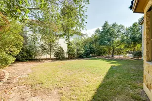 2401 Hunters Green Ct, Austin, TX 78732 - Photo 37