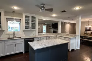310 Buckeye Trail, La Grange, TX 78945 - Photo 9