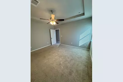 204 Wilderness Trail, Elgin, TX 78621 - Photo 17