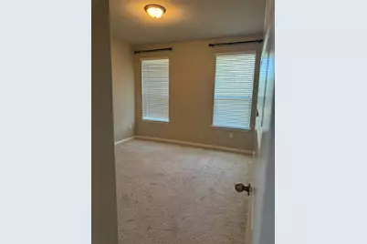 204 Wilderness Trail, Elgin, TX 78621 - Photo 7